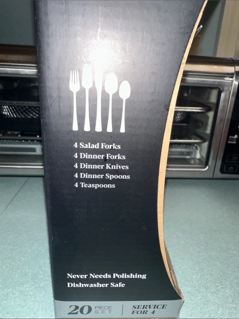 Oneida Newpoint 20-Piece Flatware Set in Polished Silver Finish Stainless Steel